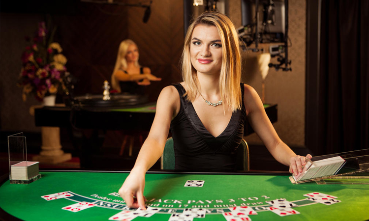 Лучшие live казино на деньги с живыми дилерами в России